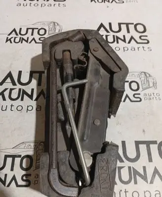 Toyota Aygo AB10 Tool set 243967 46678