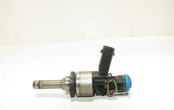 Hyundai Santa Fe Fuel injector 353102G710