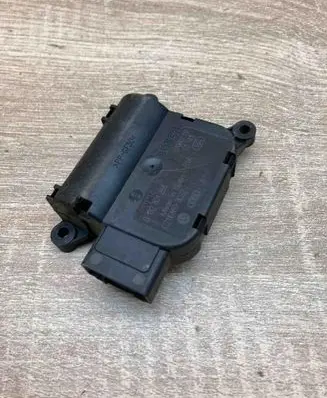 Audi A6 S6 C6 4F Air flap motor/actuator 0132801358