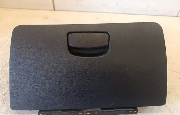 SsangYong Rexton Glove box 7772008000