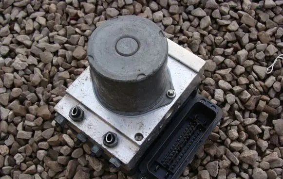 Audi A6 S6 C7 4G ABS Pump 4G0614517