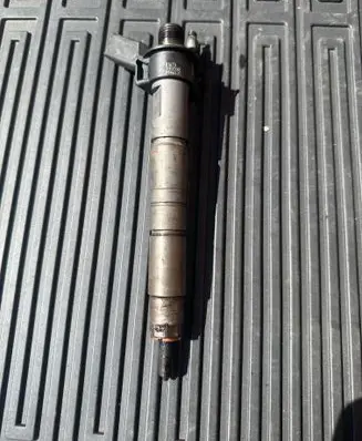 BMW 1 E81 E87 Fuel injector 0986435363