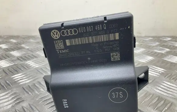 Audi Q3 8U Gateway control module 8U0907468Q