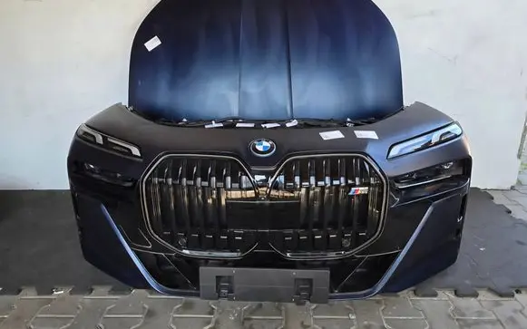 BMW 7 G70 Front piece kit 