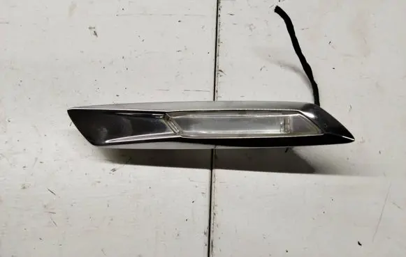 BMW 5 GT F07 Front fender indicator light 7199633 01021901