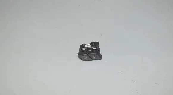 BMW 2 F46 Central locking switch button 6801349 61316801349 9354129
