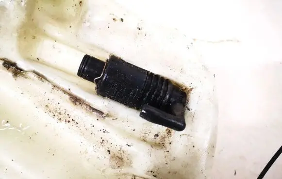 Audi A4 S4 B5 8D Windscreen/windshield washer pump 4a0955651
