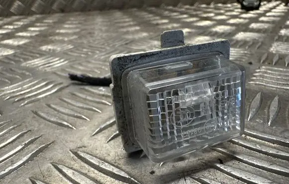 Mercedes-Benz E W212 Number plate light A2218200856