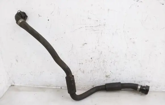 BMW X5 E70 Engine coolant pipe/hose