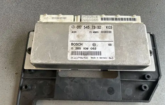 Mercedes-Benz E W210 ABS control unit/module 0175457332K03 DK1G19986900 0265109052
