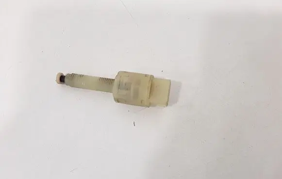 Audi A4 S4 B5 8D Brake pedal sensor switch