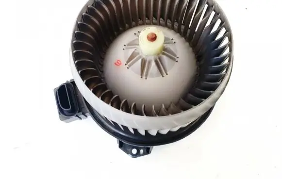 Toyota Yaris Heater fan/blower av2727000311