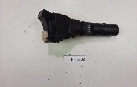 Nissan Pathfinder R51 Wiper control stalk 25260EA000