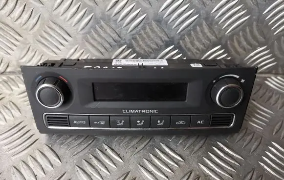 Skoda Fabia Mk2 (5J) Climate control unit 5J0907044C