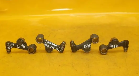 Volkswagen Touran I Valve vacuum 3437