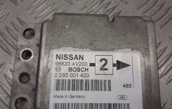 Nissan Primera Airbag control unit/module 98820-AV200