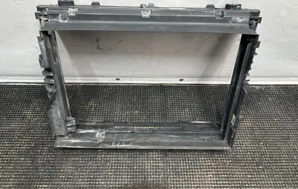 BMW 5 E60 E61 Radiator support slam panel 7548345