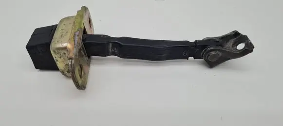 Mitsubishi Outlander Front door check strap stopper 
