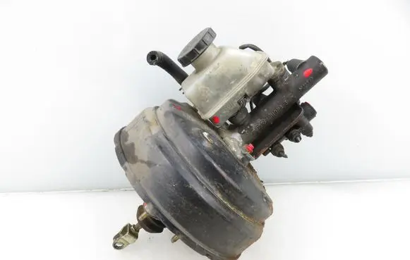 Hyundai Galloper Brake booster 