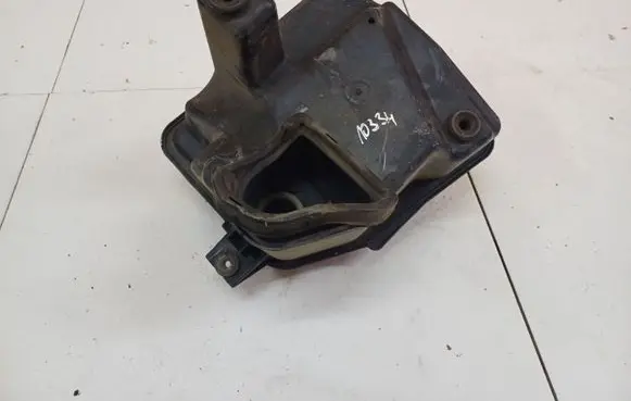 Air filter box