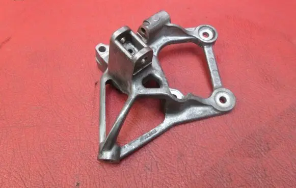 Citroen Berlingo Engine mounting bracket 9662414980
