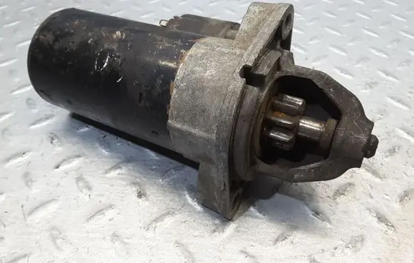 BMW 5 E39 Starter motor 0001108157 1740374 772181125