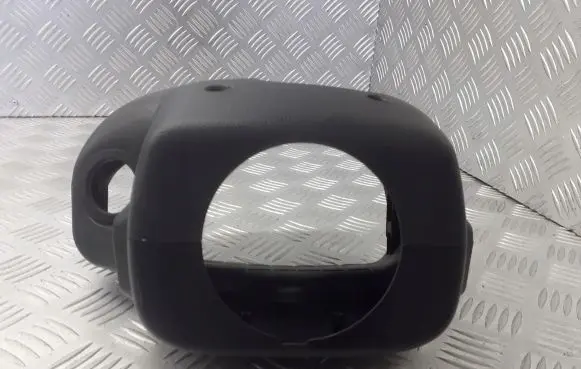 KIA Sportage Steering wheel column trim