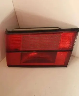 BMW 5 E34 Tailgate rear/tail lights 8769R23 TR22D0T SAER87