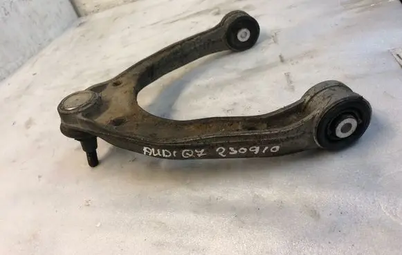 Audi Q7 4L Front lower control arm/wishbone 7l0407047a