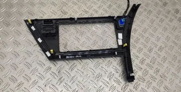 Toyota Auris E180 Radio/GPS head unit trim 5540502430 5540502440 8433202180