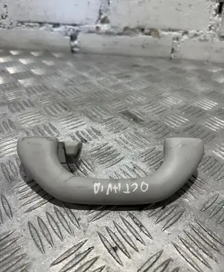 Skoda Octavia Mk3 (5E) Rear interior roof grab handle 561857607c
