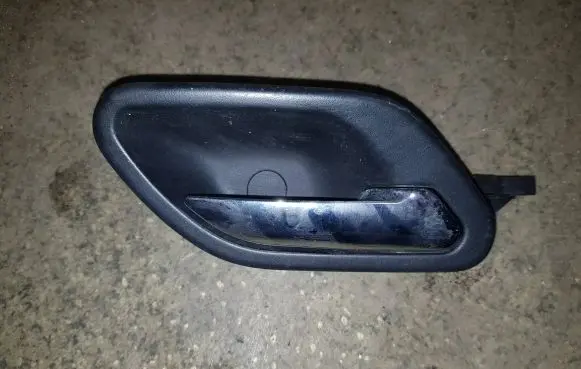 BMW 5 E39 Front door interior handle 8226050
