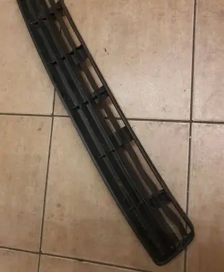 Audi A4 S4 B5 8D Front bumper lower grill 8D0807683E