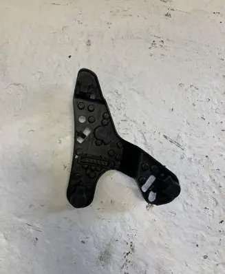 Toyota Avensis T250 Tail light bulb cover holder 89028786