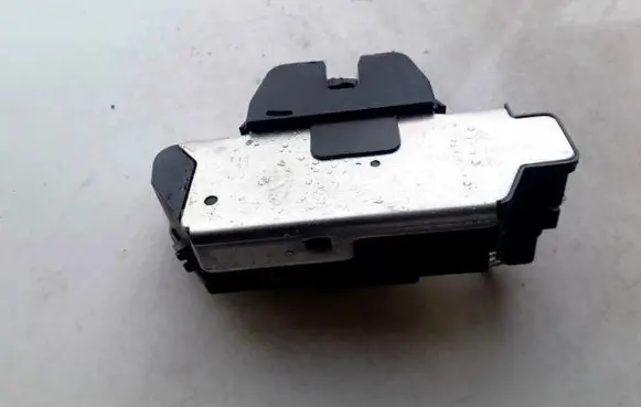 Citroen C3 Tailgate/trunk/boot lock/catch/latch 9151487499