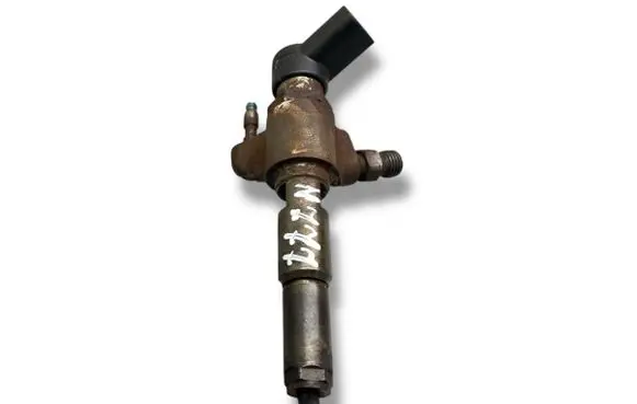 Volvo V50 Fuel injector 9674973080