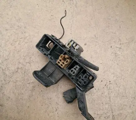 Mazda 3 I Fuse box set 71542059