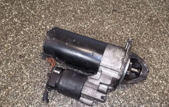 Mercedes-Benz A W168 Starter motor 0001115008 0051511601