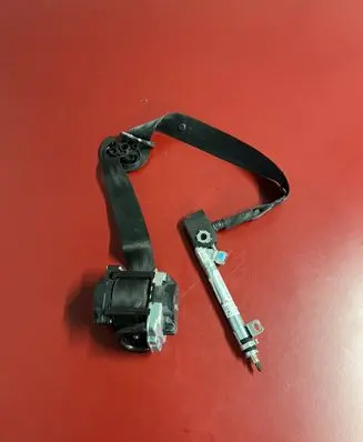 Volkswagen PASSAT B8 USA Front seatbelt 643349100C R2319342APZ