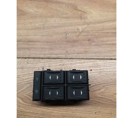 Ford Mondeo Mk III Electric window control switch 03163451
