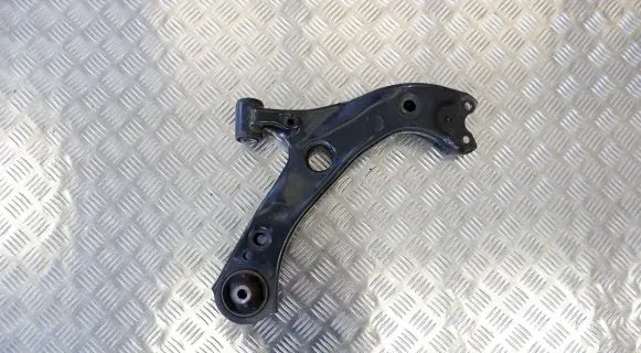 Toyota Prius (XW50) Front lower control arm/wishbone 4806847060