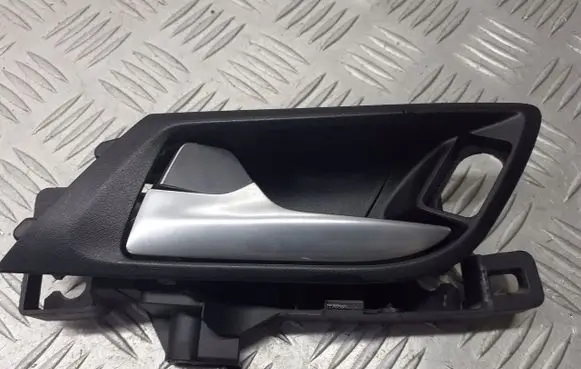 Ford Mondeo MK IV Rear door interior handle trim 6M21-U22601