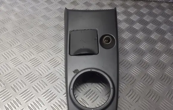 Mitsubishi Lancer Center console MR532835