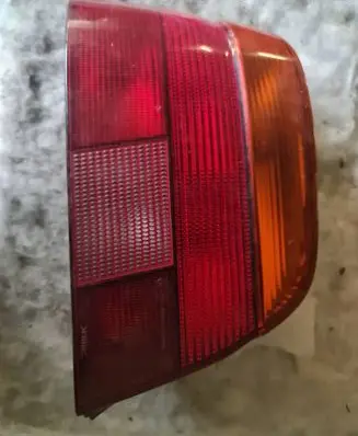 BMW 5 E39 Tail light bulb cover holder 14603300
