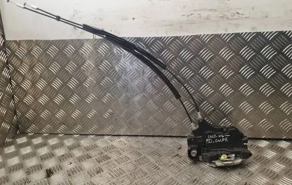 Mitsubishi Colt Front door lock 