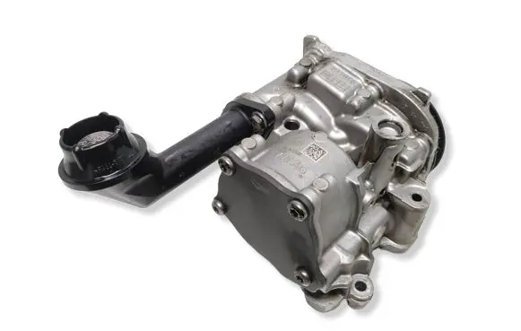 Volkswagen PASSAT B8 Oil pump 04L145208K 04L145112 04L115251A