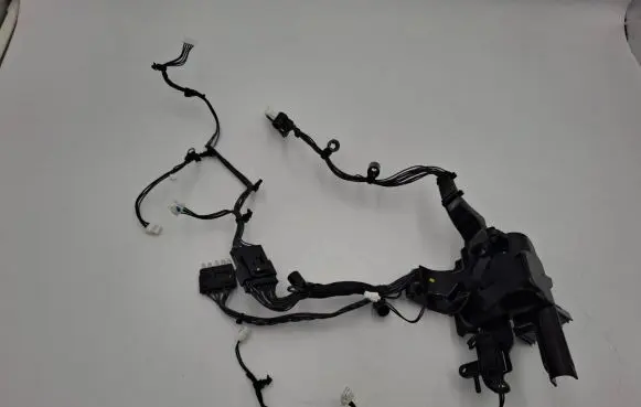 Volvo S60 Headlight/headlamp wiring loom/harness 221.608-02