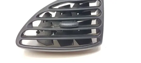 Ford Mondeo MK II Dashboard air vent grill cover trim 