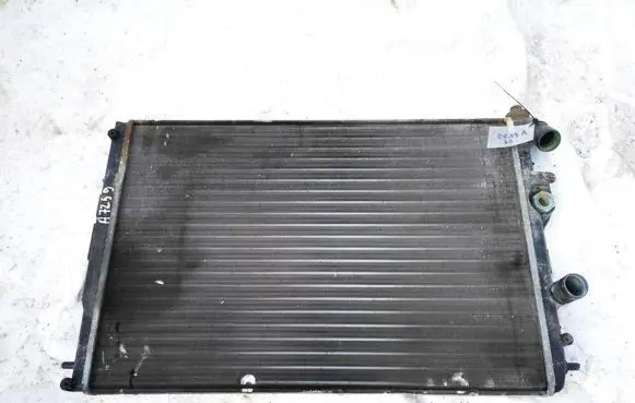 Renault Megane I Coolant radiator 7700425842