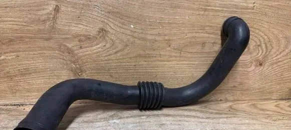 Volvo S70 V70 V70 XC Oil fill pipe 3545307